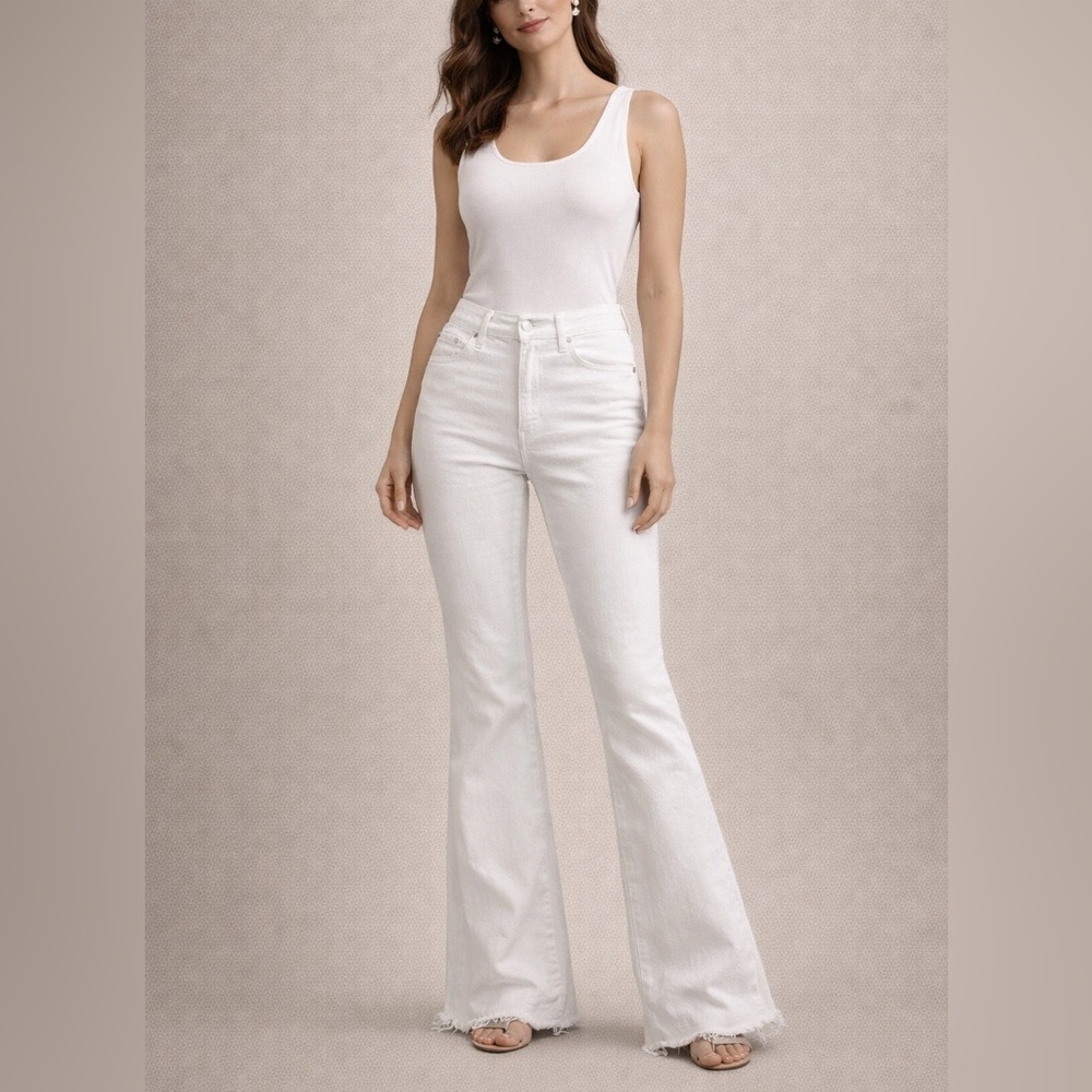 L'AGENCE Classic White Flare Jeans